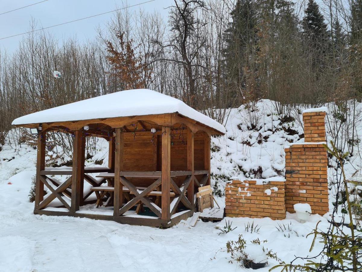 Villa Na Uzlissi Migovo Exteriör bild