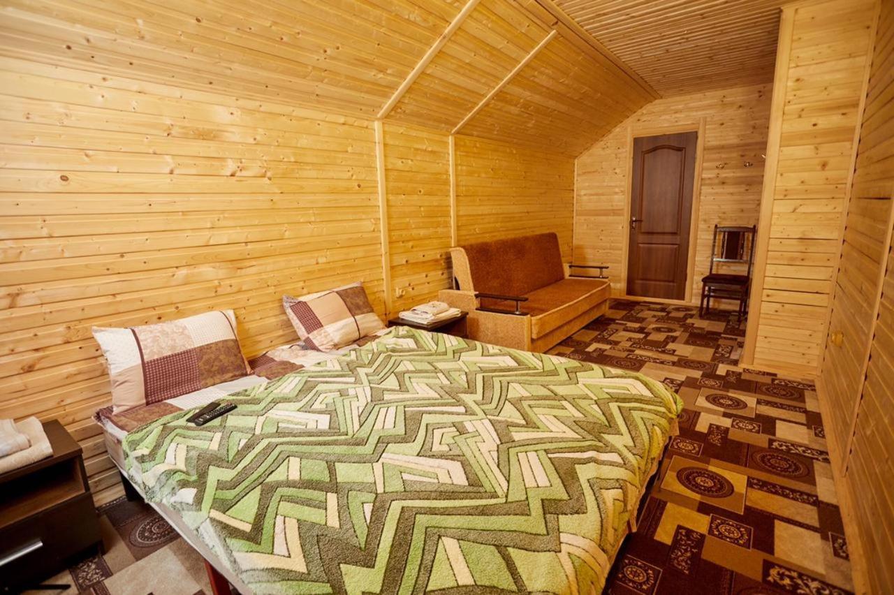 Villa Na Uzlissi Migovo Exteriör bild