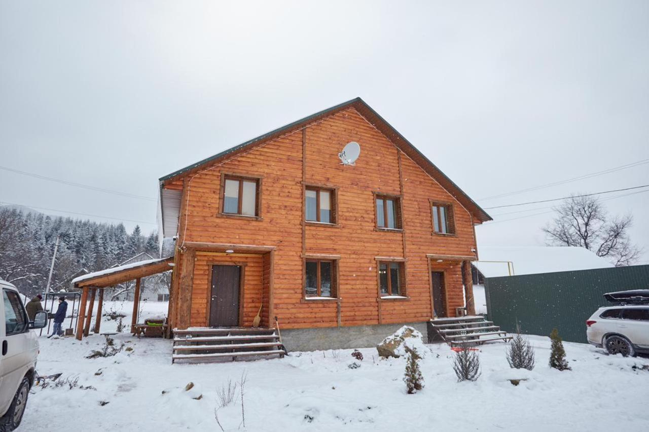 Villa Na Uzlissi Migovo Exteriör bild