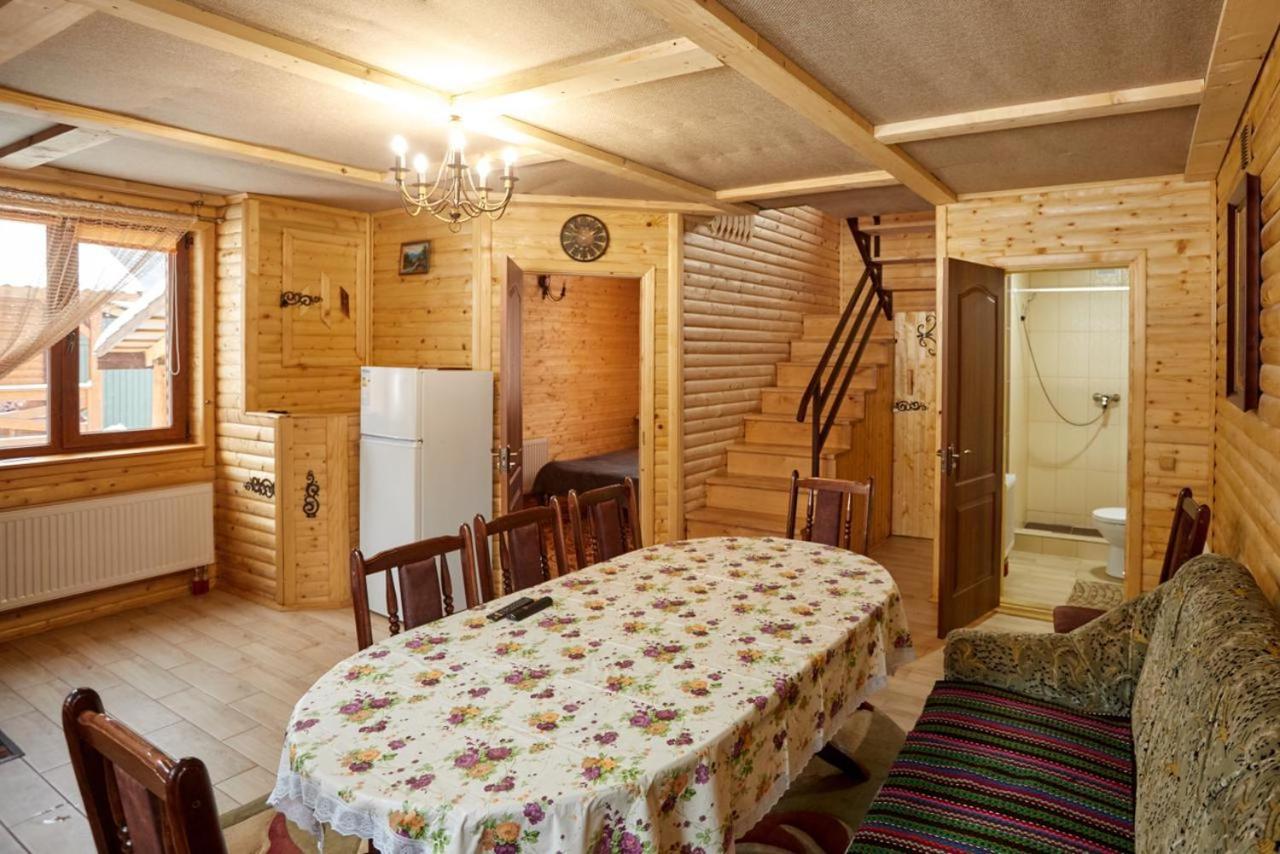 Villa Na Uzlissi Migovo Exteriör bild