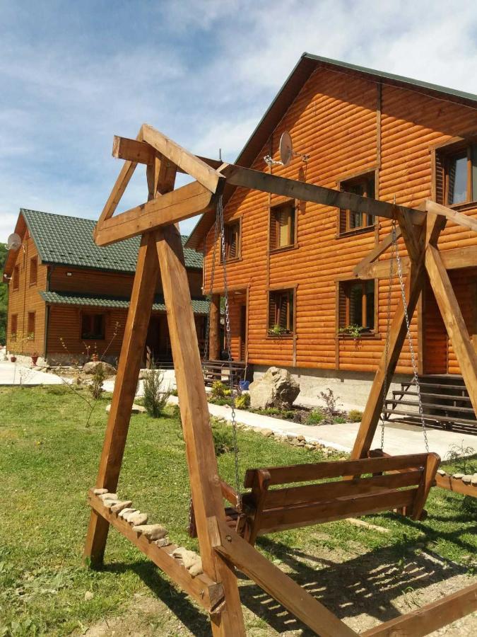 Villa Na Uzlissi Migovo Exteriör bild