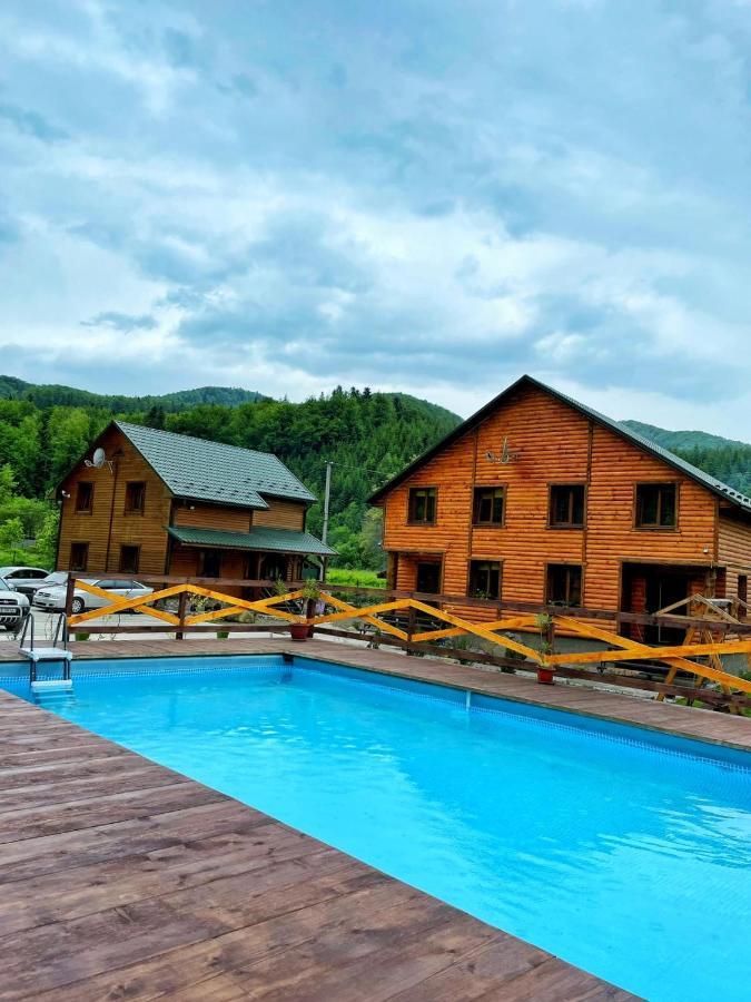 Villa Na Uzlissi Migovo Exteriör bild